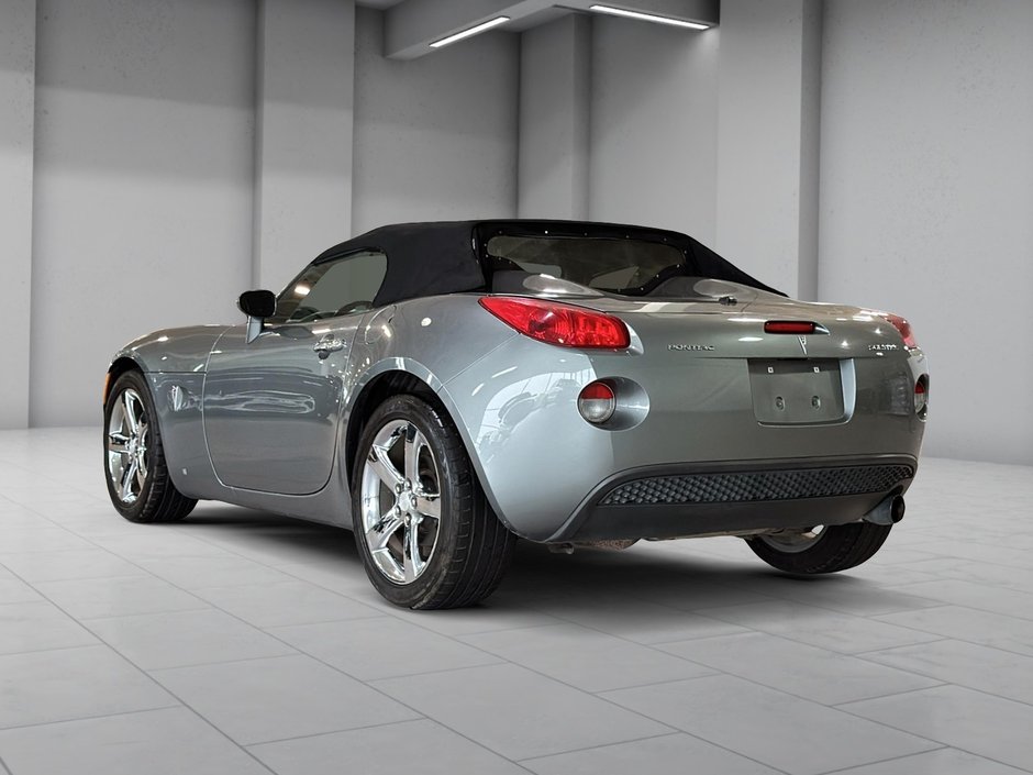 Pontiac Solstice TOIT AMOVIBLE TOILE CUIR CLIMATISATION MAGS 2007-12