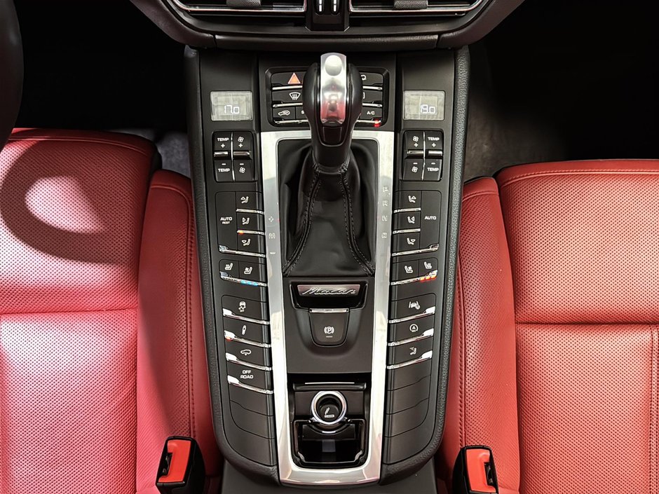 Porsche Macan S AWD BOSE CUIR TOIT CARPLAY CHAUFFANTS 2019-25