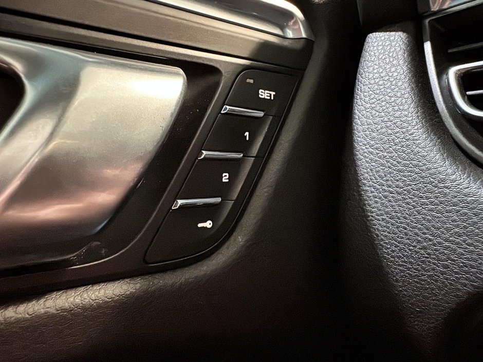2022 Porsche Macan AWD PREMIUM PACK CUIR NAV TOIT PANO CAM-31