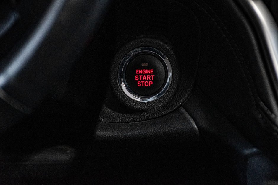 Subaru Outback TOURING AWD SIEGE CHAUFFANT CAMERA  MAGS 2023-30