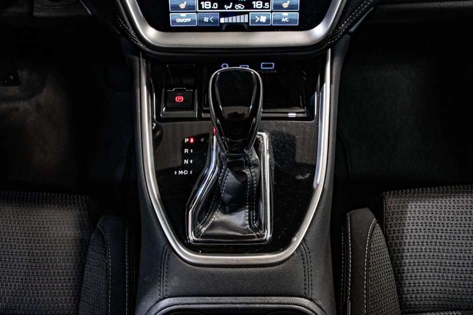 Subaru Outback TOURING AWD SIEGE CHAUFFANT CAMERA  MAGS 2023-28