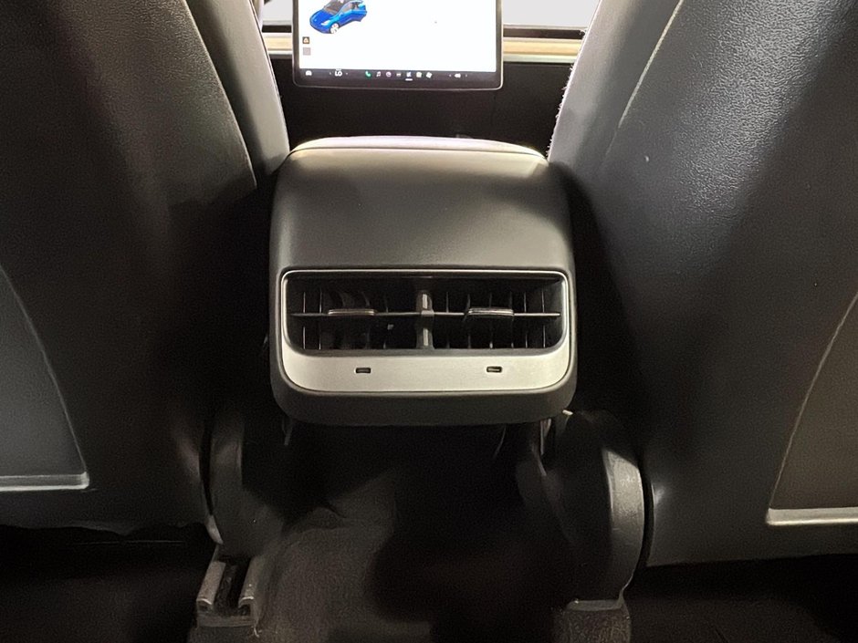 Tesla Model Y LONG RANGE AWD TOIT GPS CAM 360 NAV 2021-37