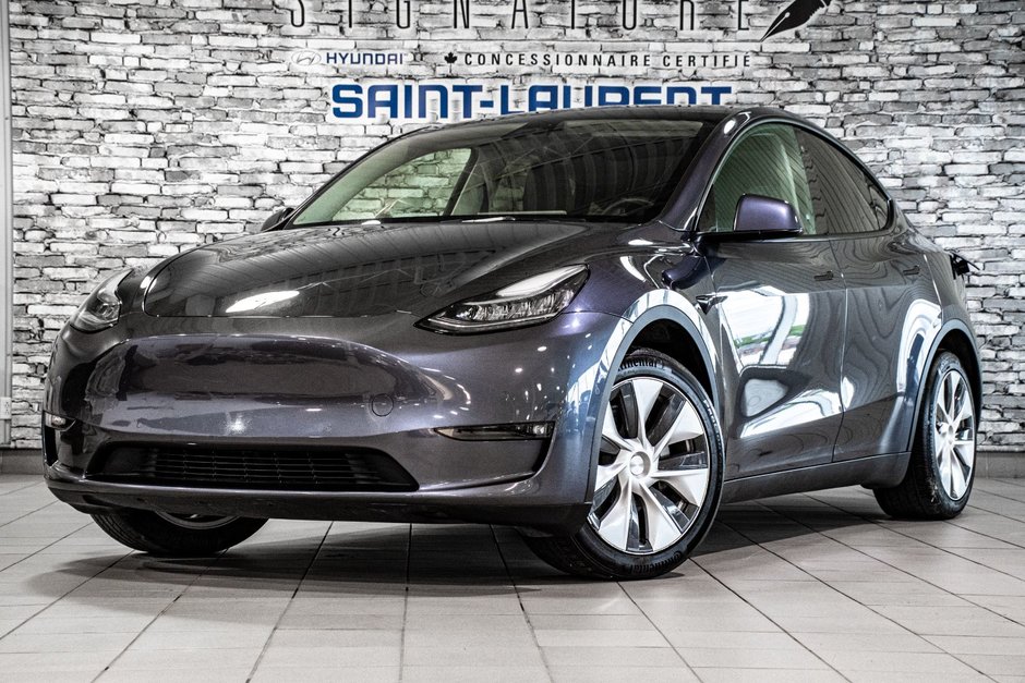 2022 Tesla Model Y LONG RANGE DUAL AWD MOTORS CUIR TOIT PANO NAV in Montréal, Quebec