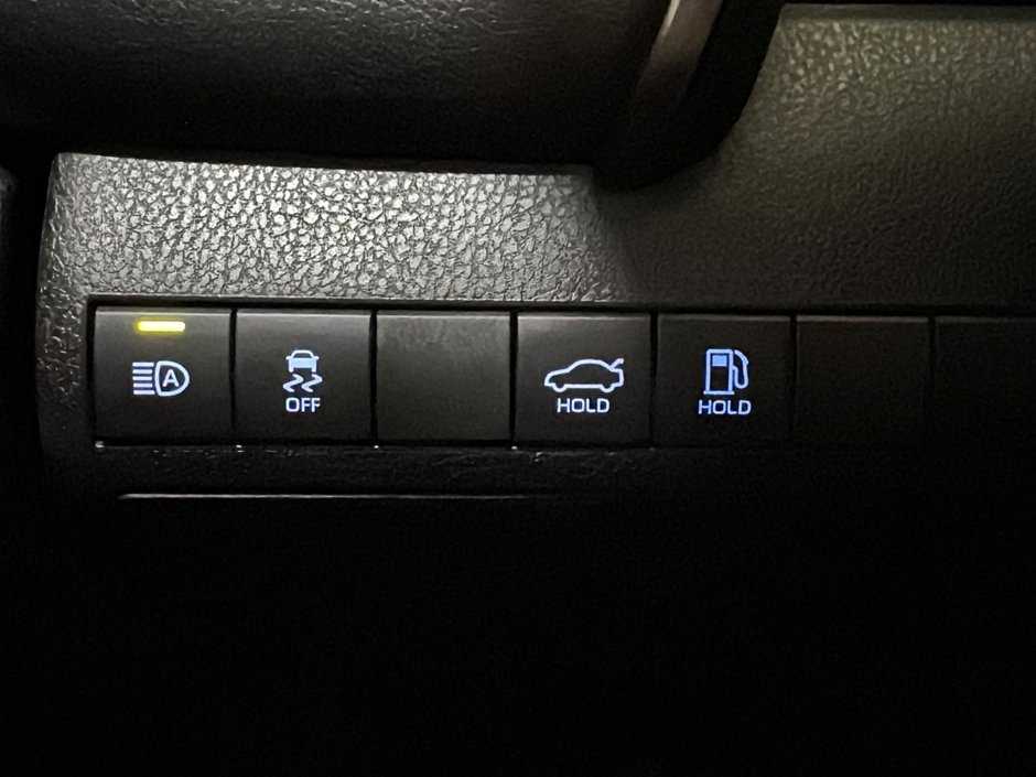 Toyota Camry SE CUIR SIEGE ELECTRIQUE CLIM AUTO MAGS 2020-36