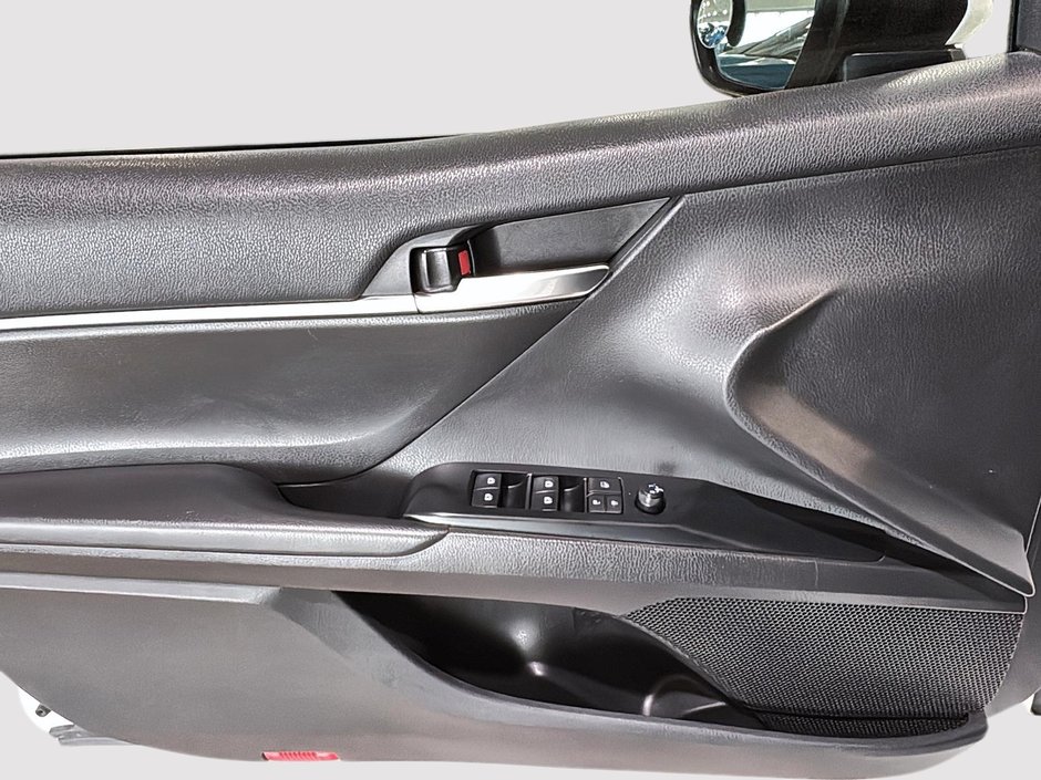Toyota Camry SE CUIR SIEGE ELECTRIQUE CLIM AUTO MAGS 2020-18