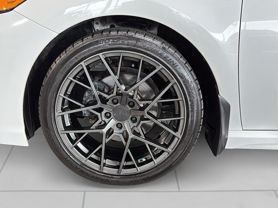 Toyota Camry SE CUIR SIEGE ELECTRIQUE CLIM AUTO MAGS 2020-4