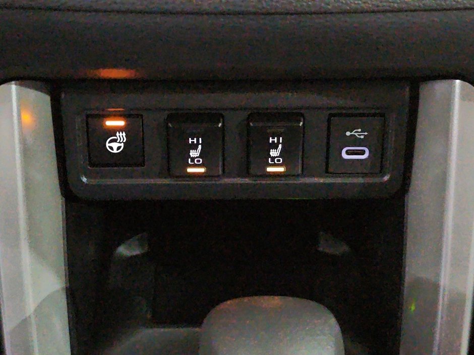 Toyota Corolla Cross HYBRID XSE AWD TOIT CAMERA GPS SON JBL 2024-28