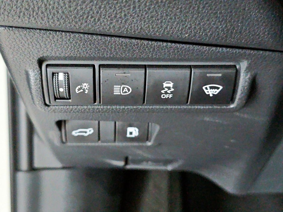 Toyota Corolla Cross HYBRID XSE AWD TOIT CAMERA GPS SON JBL 2024-34