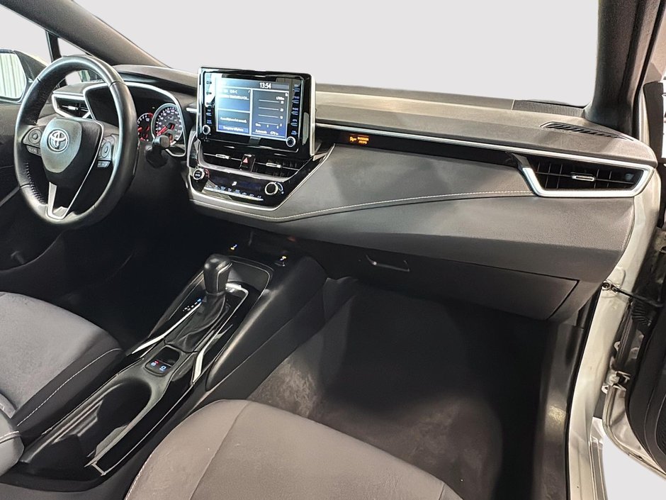 Toyota Corolla Hatchback SE CARPLAY SIEGES CHAUFFANTS CAM 2022-16