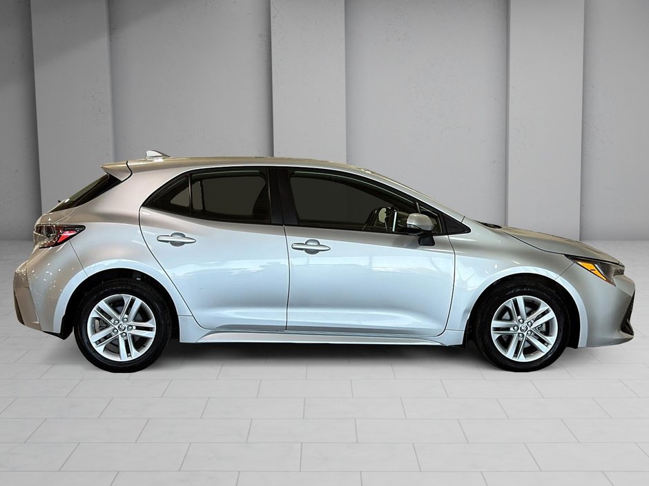 Toyota Corolla Hatchback SE CARPLAY SIEGES CHAUFFANTS CAM 2022-15