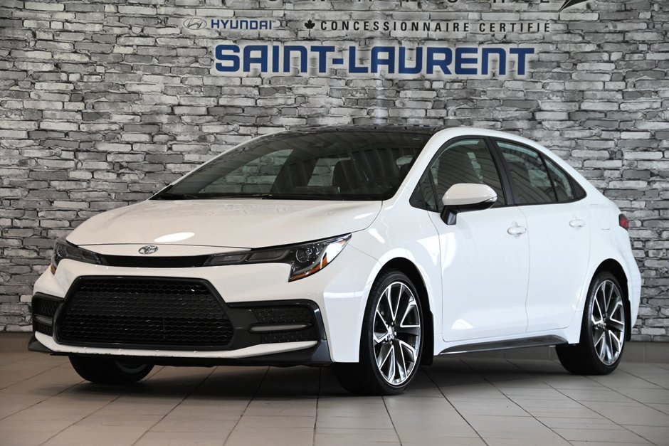 2021 Toyota Corolla SE TOIT OURANT CAMERA SIEGES CHAUFFANTS MAGS in Montréal, Quebec