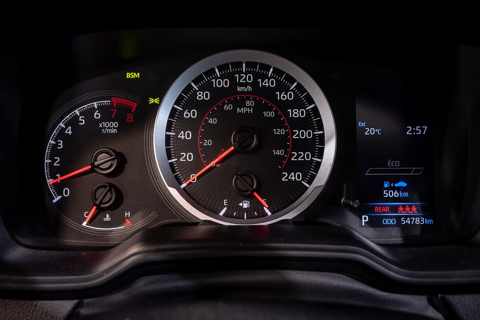 Toyota Corolla SE UPGRADE TOIT SIEGES CHAUFFANT  JANTES 18 POUCES 2022-26