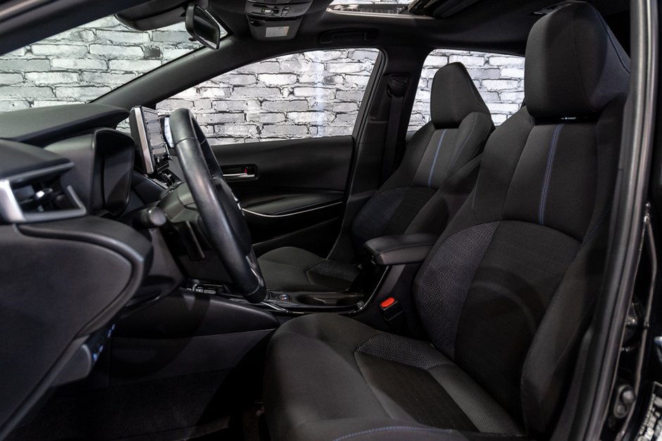 Toyota Corolla SE UPGRADE TOIT SIEGES CHAUFFANT  JANTES 18 POUCES 2022-22
