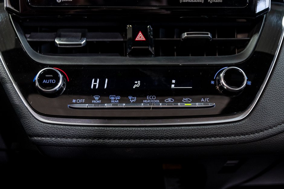 Toyota Corolla SE UPGRADE TOIT SIEGES CHAUFFANT  JANTES 18 POUCES 2022-30