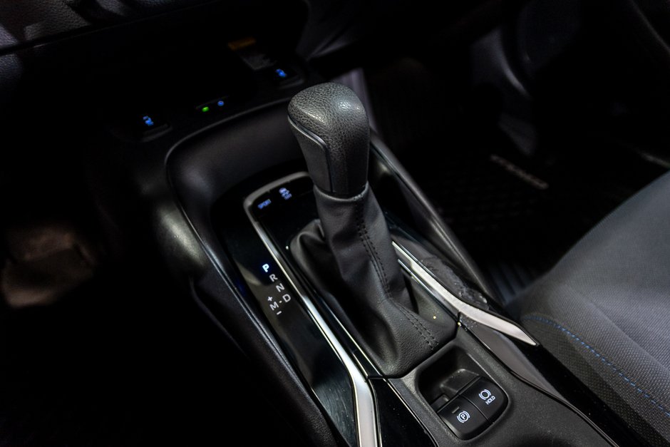 Toyota Corolla SE UPGRADE TOIT SIEGES CHAUFFANT  JANTES 18 POUCES 2022-32