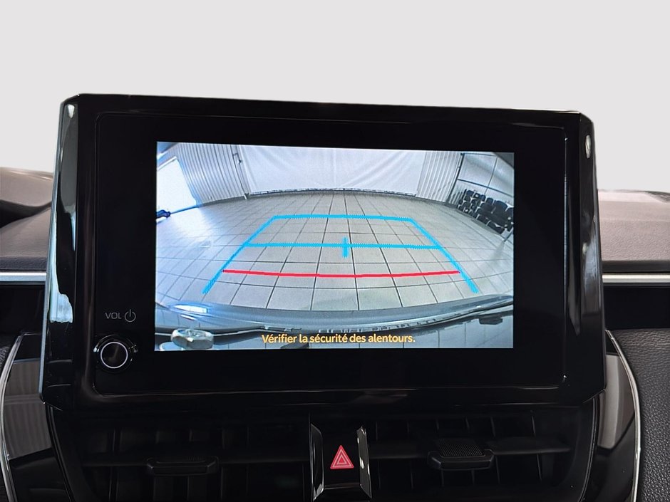 Toyota Corolla LE CARPLAY SIEGES CHAUFFANTS CLIM CRUISE ADAPTATIF 2024-28