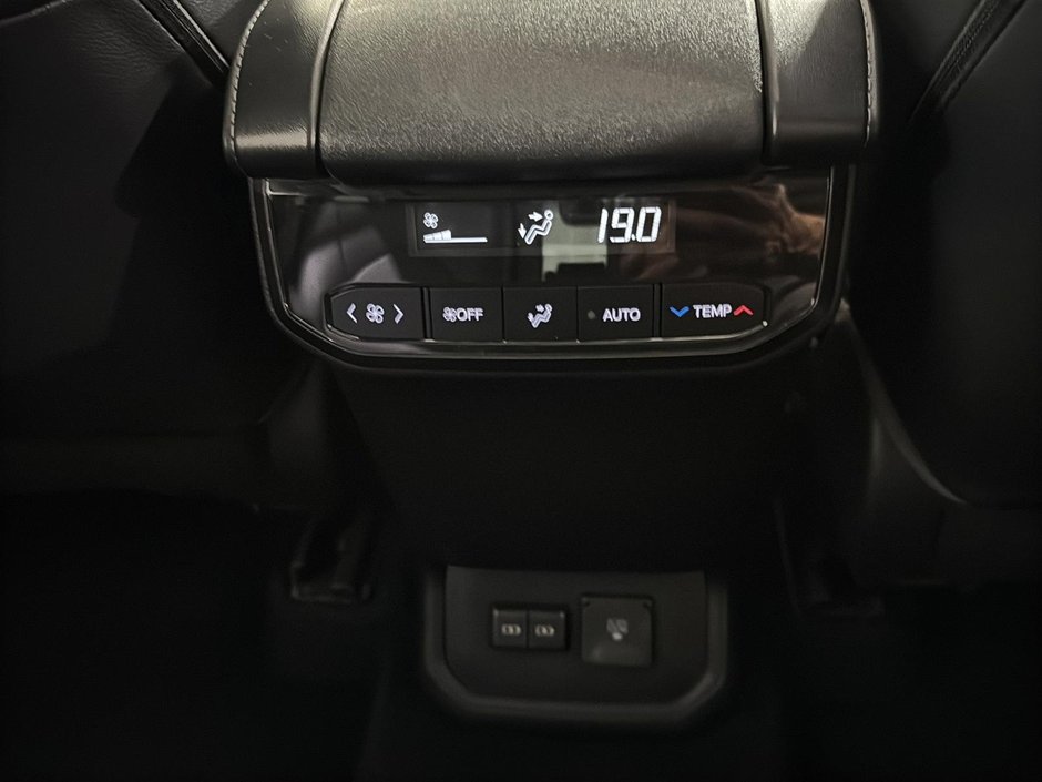 Toyota Highlander LIMITED AWD GPS CUIR TOIT PANORAMIQUE SON JBL 2023-43