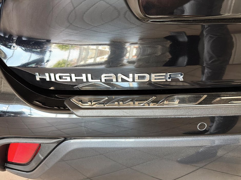 Toyota Highlander LIMITED AWD GPS CUIR TOIT PANORAMIQUE SON JBL 2023-12