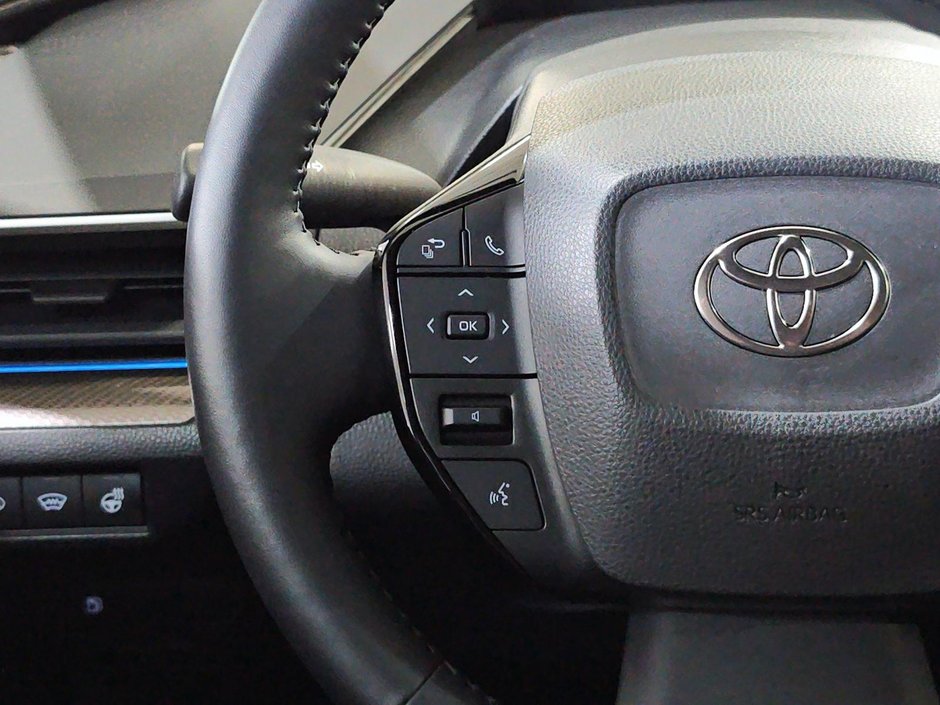 Toyota Prius XLE AWD HYBRID GPS CUIR CARPLAY 2025-27