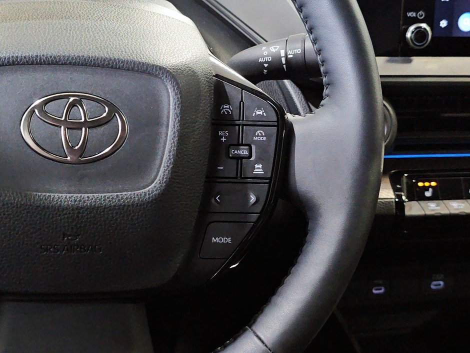 Toyota Prius XLE AWD HYBRID GPS CUIR CARPLAY 2025-28