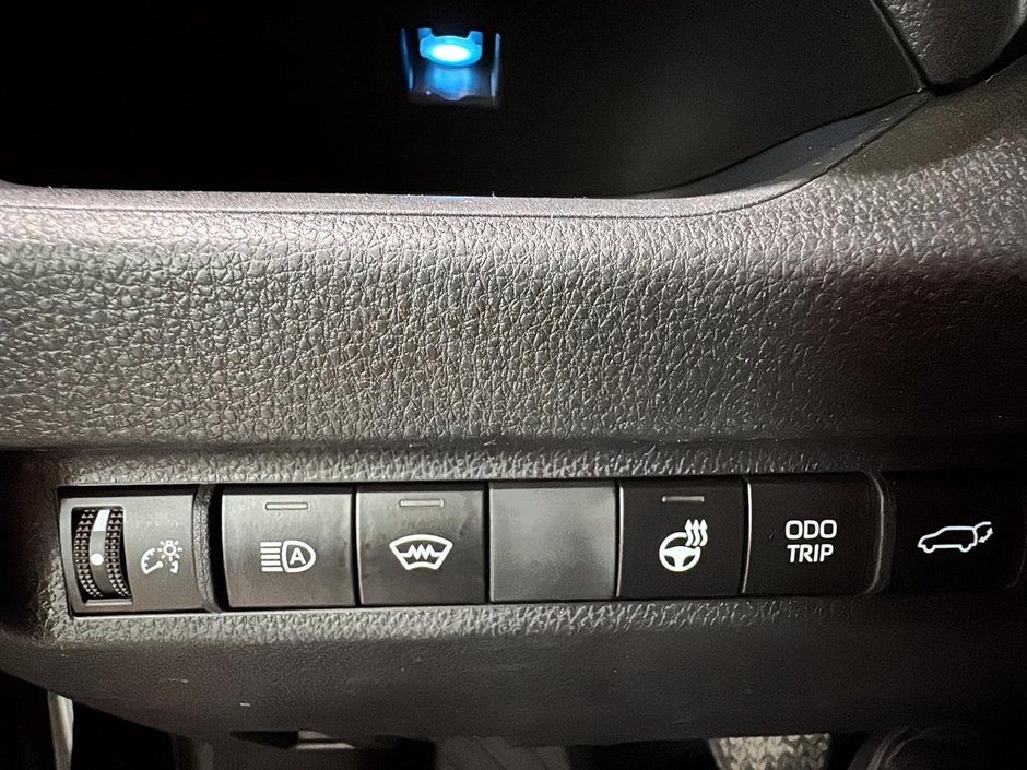 Toyota RAV4 Prime XSE HYBRID PLUG TOIT OUVRANT GPS CUIR CARPLAY 2023-41