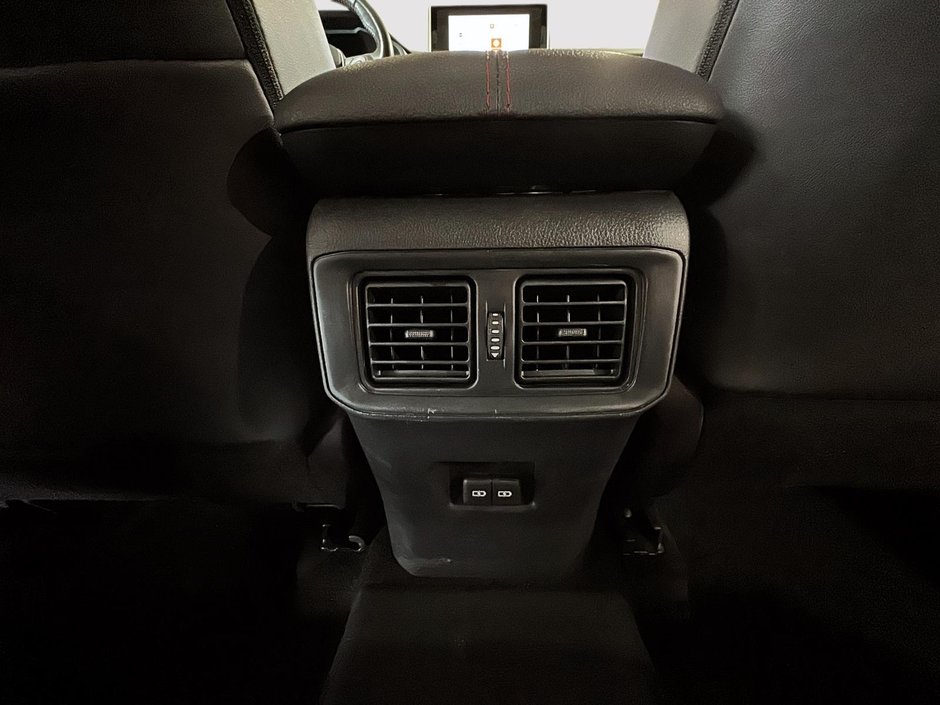 Toyota RAV4 Prime XSE HYBRID PLUG TOIT OUVRANT GPS CUIR CARPLAY 2023-42