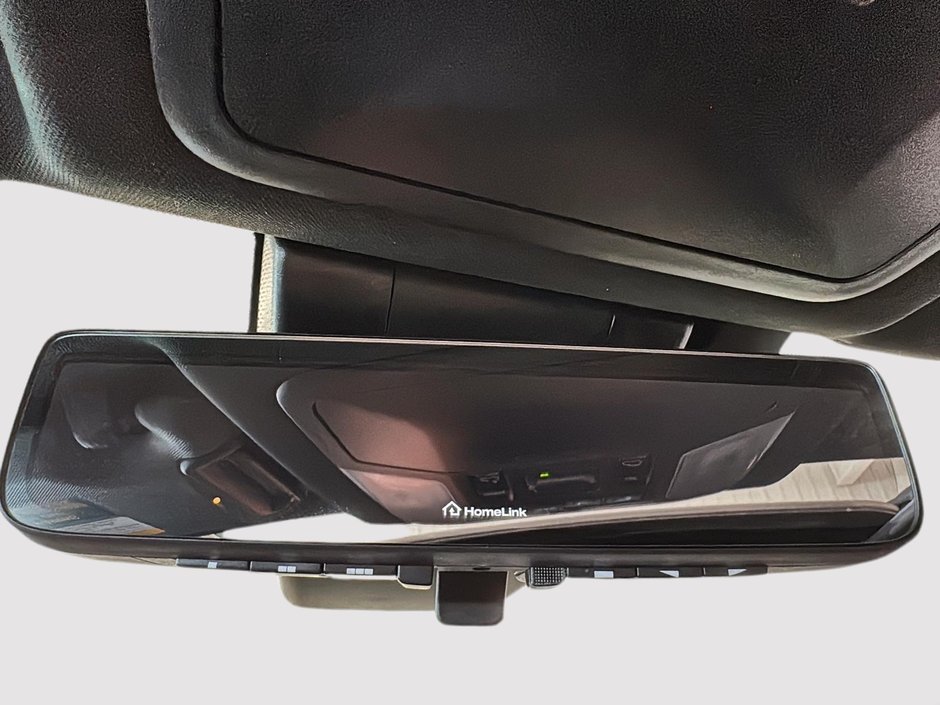 Toyota RAV4 Prime XSE HYBRID PLUG TOIT OUVRANT GPS CUIR CARPLAY 2023-39