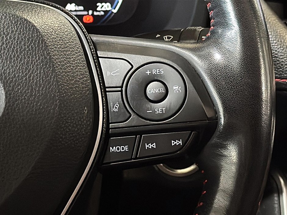 Toyota RAV4 Prime XSE HYBRID PLUG TOIT OUVRANT GPS CUIR CARPLAY 2023-36