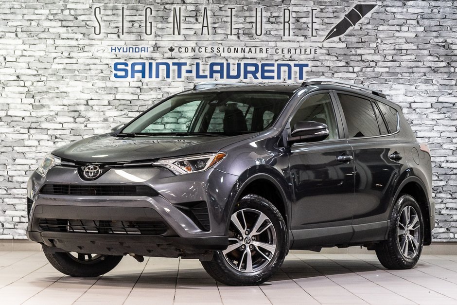 Toyota RAV4 LE AWD A/C SIEGES CHAUFFANTS CAMERA BLUETOOTH 2018 à Montréal, Québec