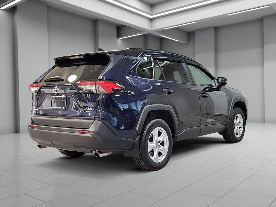 Toyota RAV4 XLE AWD TOIT OUVRANT SIEGES CHAUFFANTS CARPLAY 2019-15