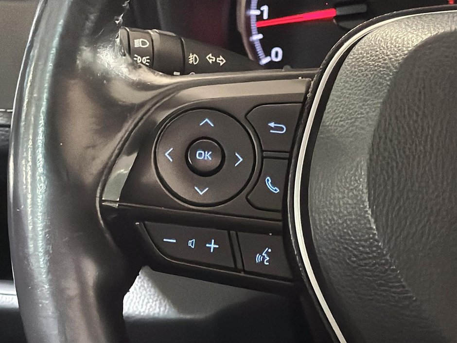 Toyota RAV4 XLE AWD TOIT OUVRANT SIEGES CHAUFFANTS CARPLAY 2019-35