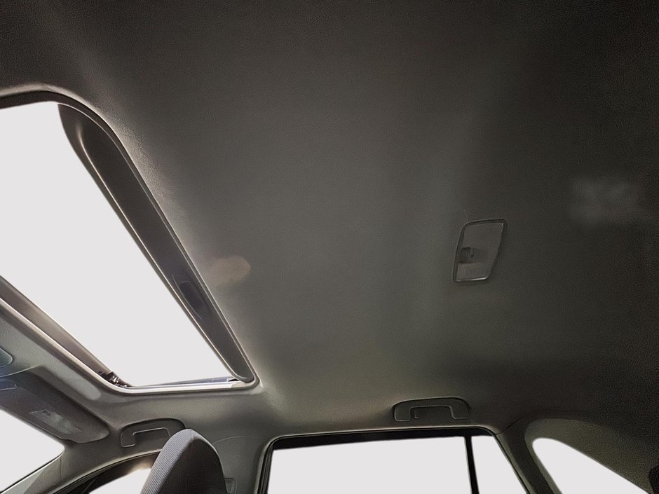 Toyota RAV4 XLE AWD TOIT OUVRANT SIEGES CHAUFFANTS CARPLAY 2019-24