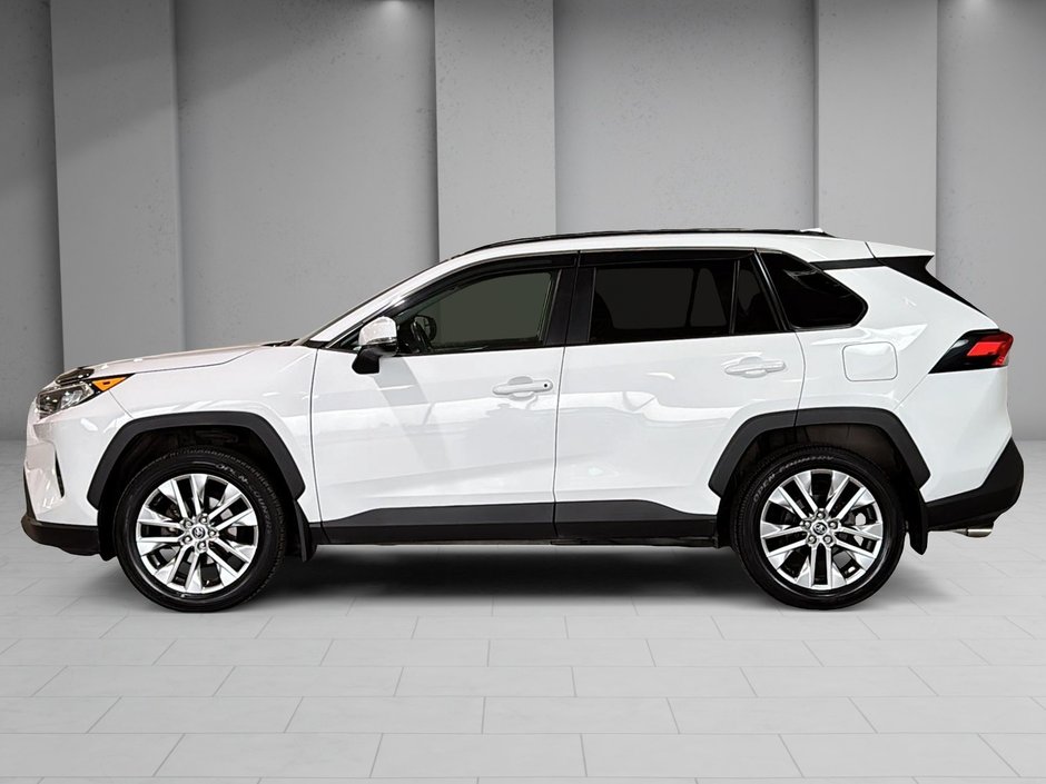 Toyota RAV4 XLE AWD TOIT CARPLAY CAM 2021-8