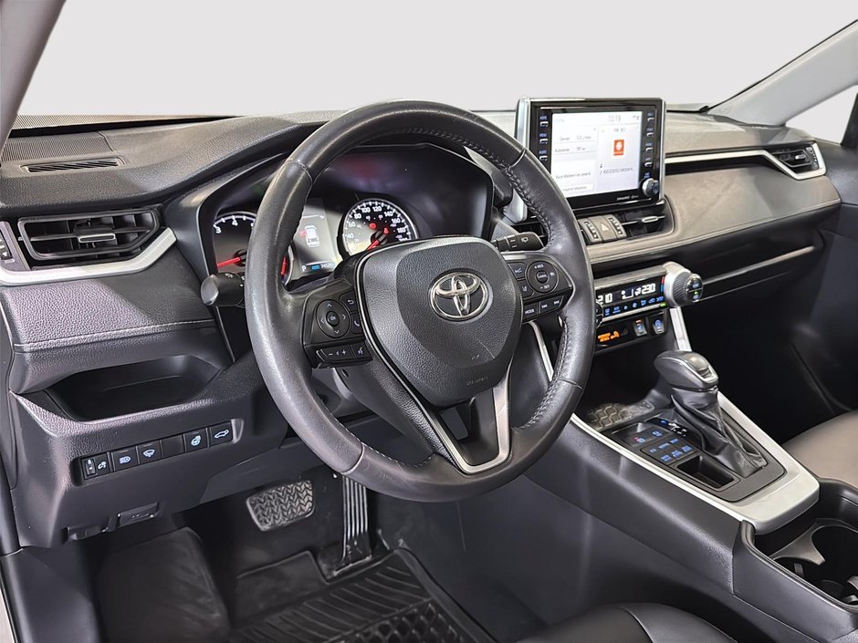 Toyota RAV4 XLE AWD TOIT CARPLAY CAM 2021-3