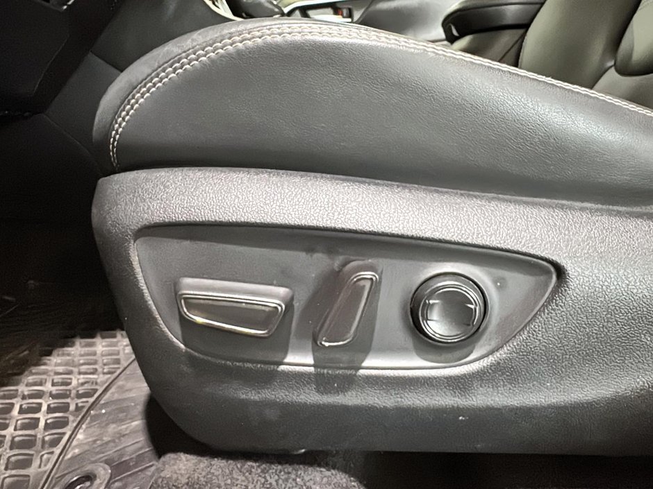 Toyota RAV4 XLE AWD TOIT CARPLAY CAM 2021-21