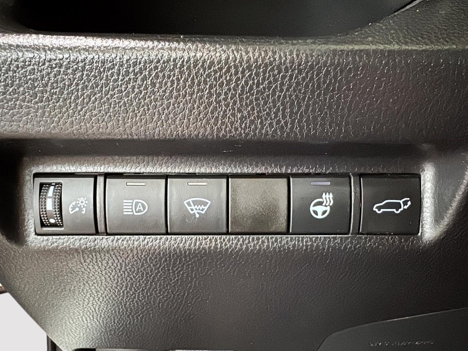 Toyota RAV4 XLE AWD TOIT CARPLAY CAM 2021-38