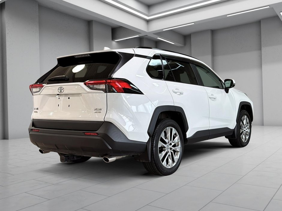 Toyota RAV4 XLE AWD TOIT CARPLAY CAM 2021-15