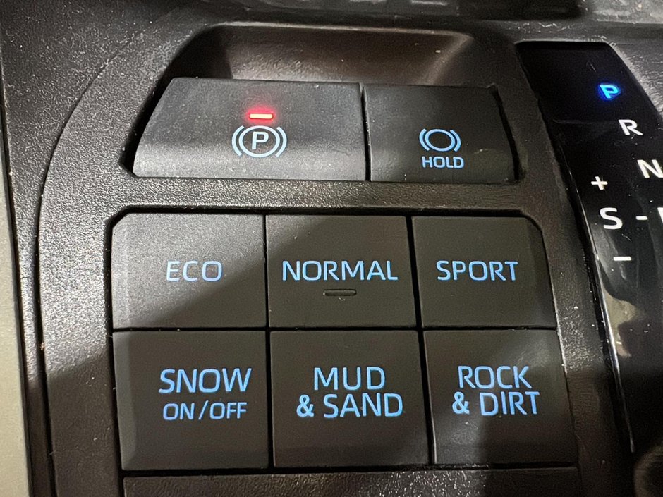 Toyota RAV4 XLE AWD TOIT CARPLAY CAM 2021-39