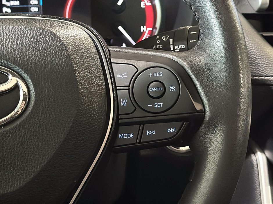 Toyota RAV4 LIMITED AWD GPS CUIR TOIT CARPLAY CAM360 2021-34
