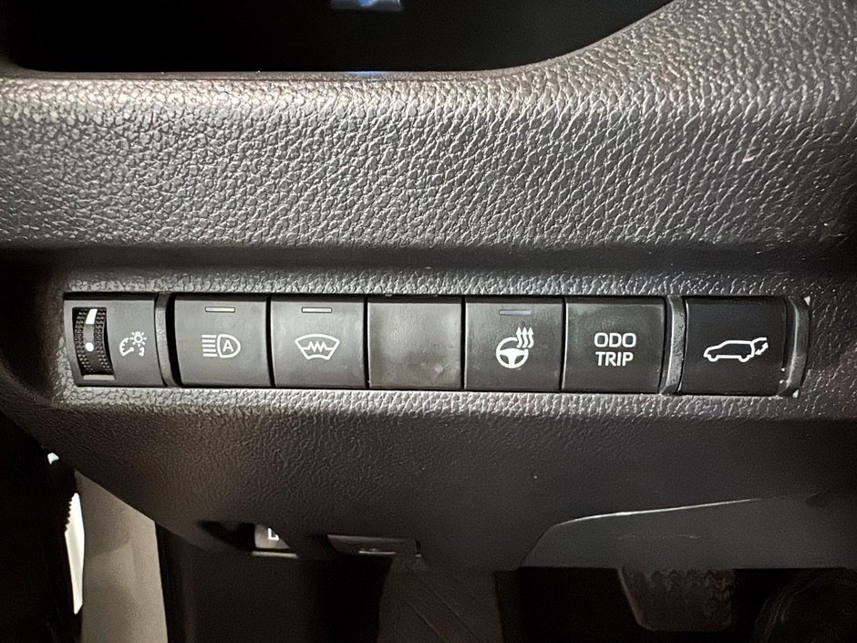 Toyota RAV4 HYBRID XSE TOIT CAMERA GPS SON JBL 2023-37