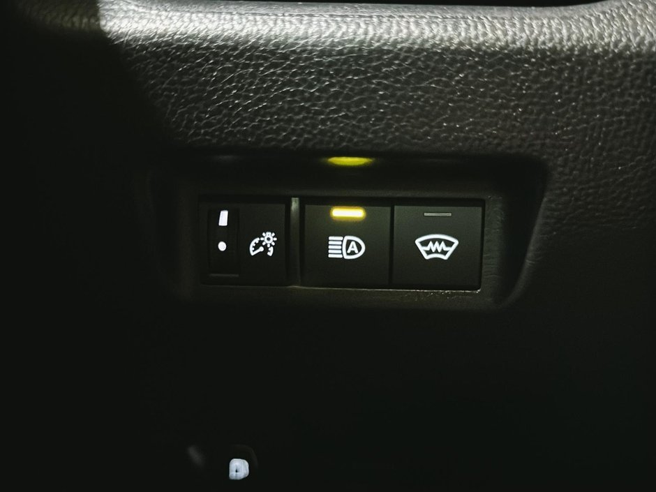 Toyota RAV4 LE HYBRID AWD CARPLAY CAM SIEGES CHAUFFANTS 2023-36