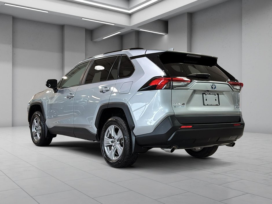 Toyota RAV4 LE HYBRID AWD CARPLAY CAM SIEGES CHAUFFANTS 2023-8