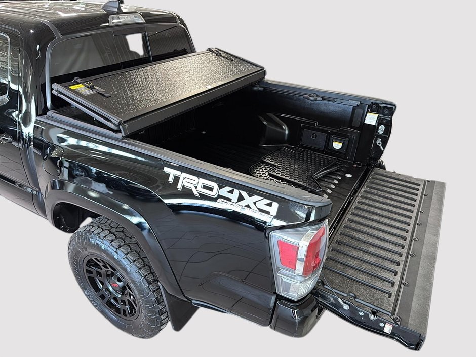 Toyota Tacoma TRD SPORT MANUEL 6 VIT. GPS CARPLAY TOIT CUIR 2023-12