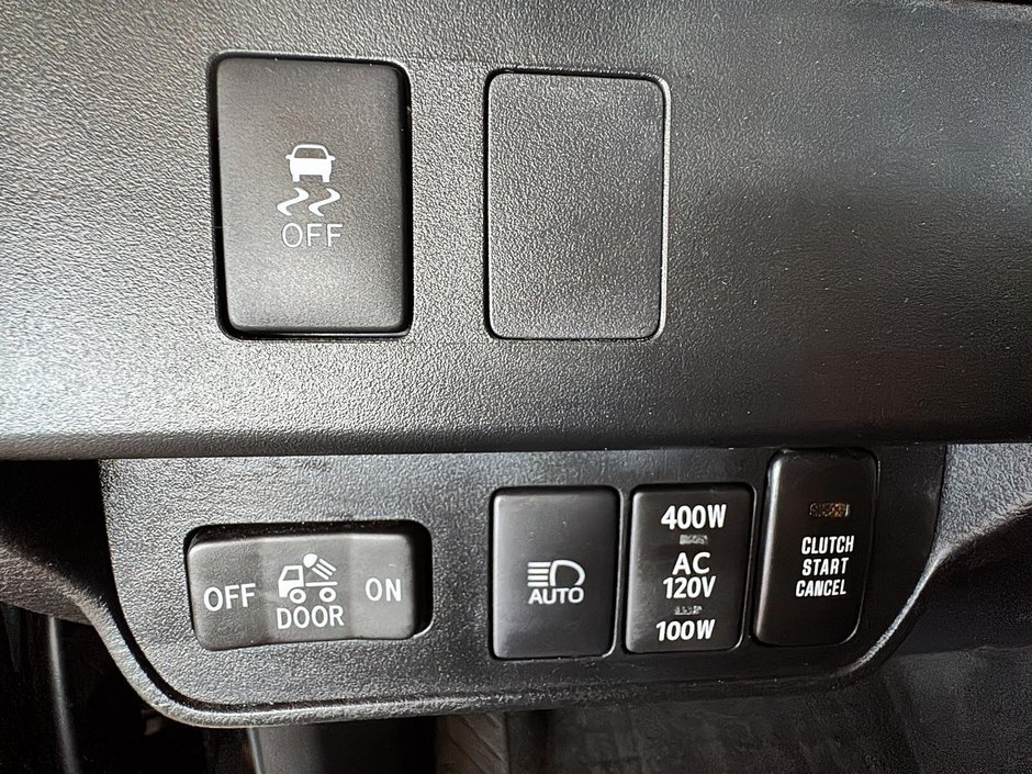 Toyota Tacoma TRD SPORT MANUEL 6 VIT. GPS CARPLAY TOIT CUIR 2023-37