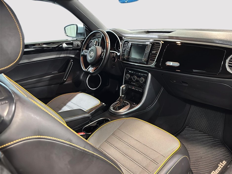 Volkswagen Beetle Convertible DUNE EDITION LIMITEE 2017-15