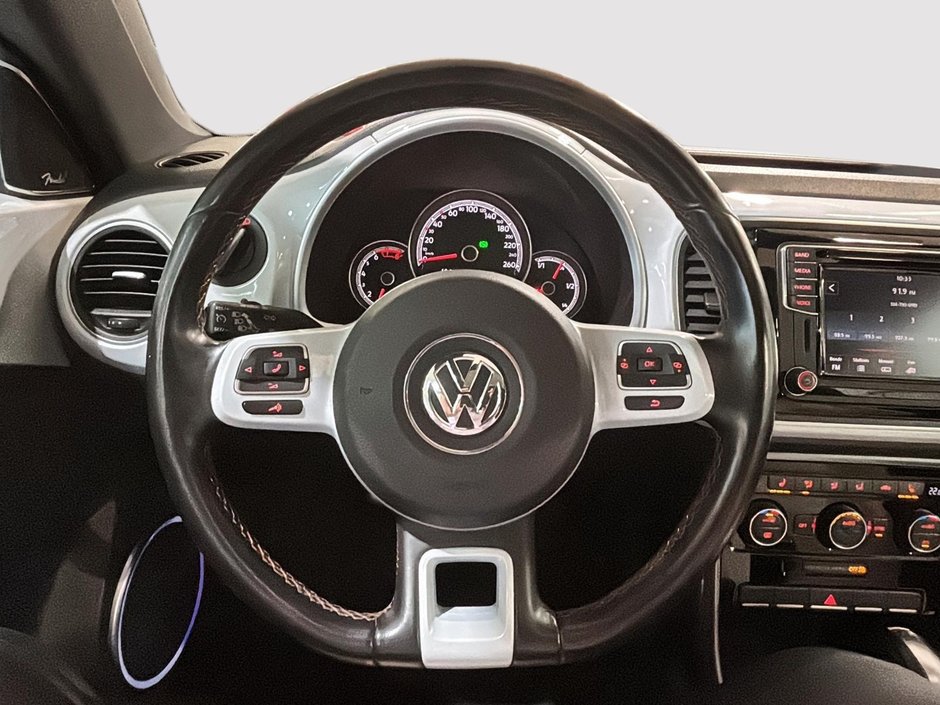 Volkswagen Beetle Coupe CLASSIC CAMERA TOIT PANORAMIQUE BAS KILOMETRAGE 2017-30