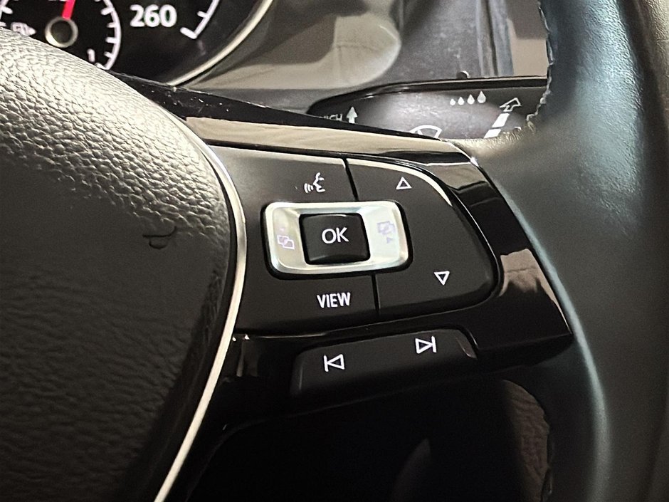 Volkswagen Golf COMFORTLINE TOIT OUVRANT CUIR CARPLAY 2019-34