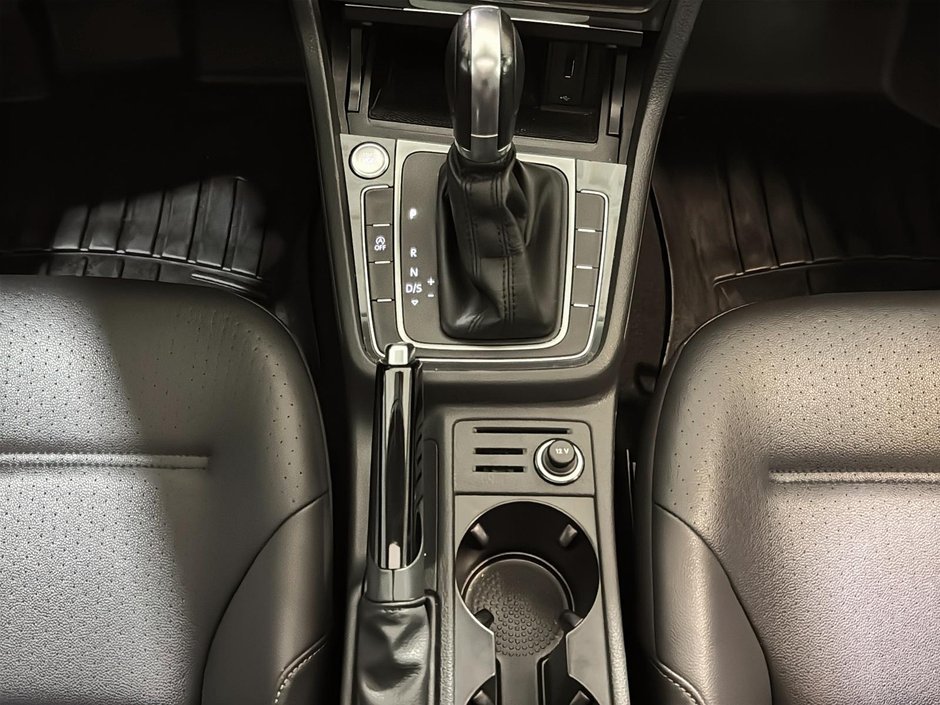Volkswagen Golf COMFORTLINE TOIT OUVRANT CUIR CARPLAY 2019-26
