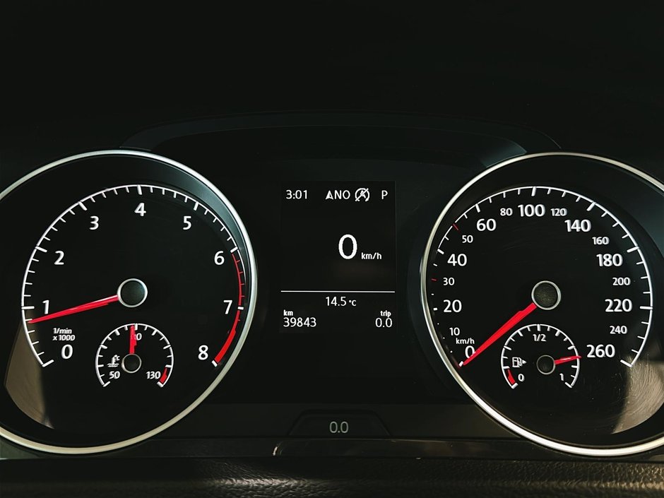 Volkswagen Golf HIGHLINE TOIT OUVRANT CUIR GPS SIEGES CHAUFFANTS 2020-36
