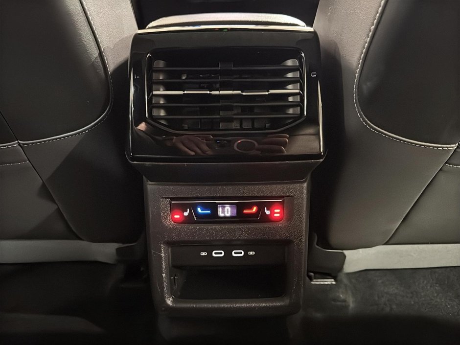 Volkswagen ID.4 AWD PRO S TOIT VITRE PANORAMIQUE CAM360 CUIR 2023-38